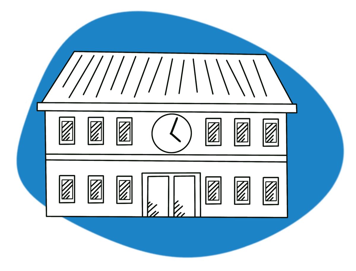 Schulgebäude mit großer Uhr, die 16 Uhr 5 zeigt