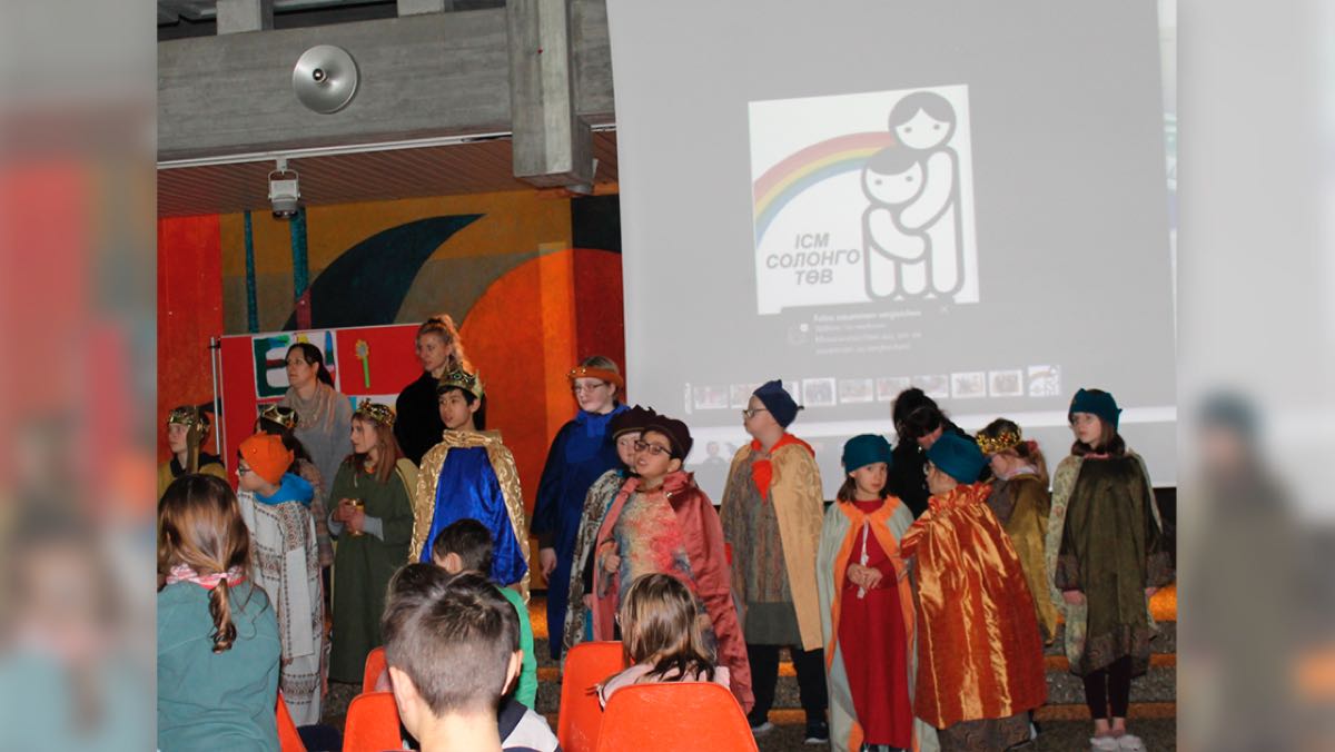 Bild: Sternsinger in ihren Kostümen
